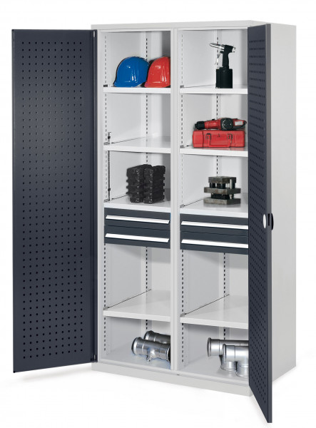 Schwerlastschrank mit Mitteltrennwand 1950 x 1000 x 600 mm Mod 56 RAL 7035/7016. Türinnenseite: ®RasterPlan Lochplatte 2 Schubladen H 100 mm 4 Fachböden links verzinkt 4 Fachböden rechts verzinkt.