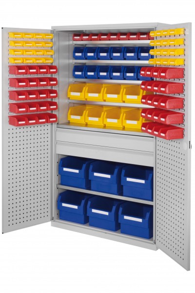 Großraumschrank Modell 32 RAL 7035 1950 x 1130 x 590 mm. Türinnenseite: ®RasterPlan Schlitz-/Lochplatten 2 Schubladen mittig inklusiv Lagersichtkasten 6 x Größe 1 10 x Größe 4 14 x Größe 6 50 x Größe 7 32 x Größe 8.