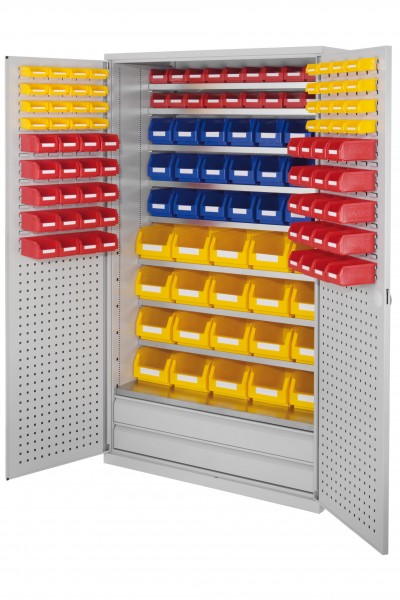 Großraumschrank Modell 24 RAL 7035 1950 x 1130 x 590 mm. Türinnenseite: ®RasterPlan Schlitz-/Lochplatten 2 Schubladen unten inklusiv Lagersichtkasten 20 x Größe 4 21 x Größe 6 60 x Größe 7 32 x Größe 8.